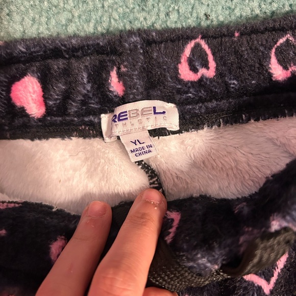 Heart Patterned Pajama Bottoms - Picture 2 of 3